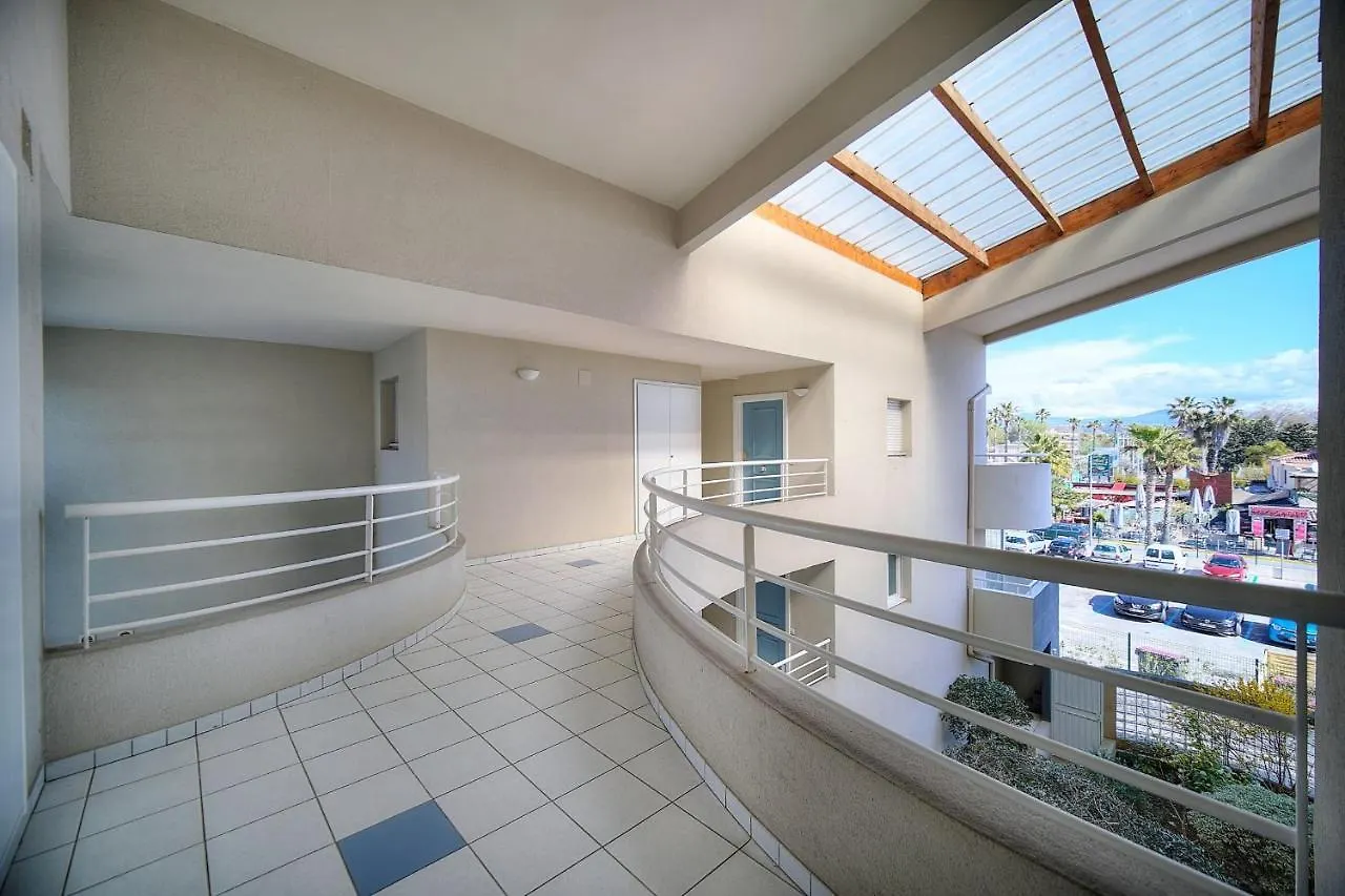 Cannes Luxury Rental - Stunning Sea Front Apartment Villeneuve-Loubet 0*,